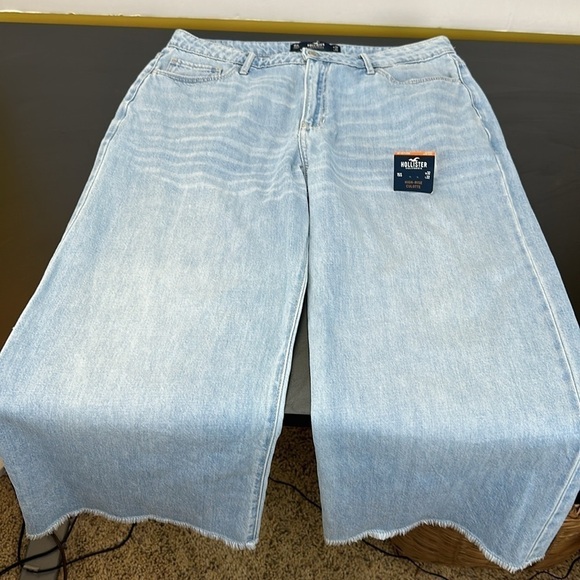 Hollister High Rise Culotte 15S W32 Wide Leg Frayed Hem Cropped Jeans - Picture 7 of 14